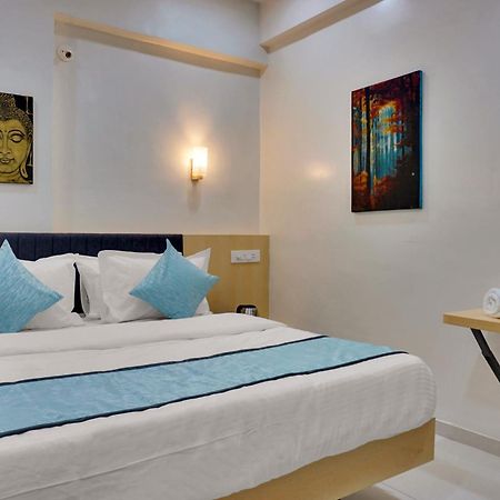 Urban Hometel Pune Luaran gambar