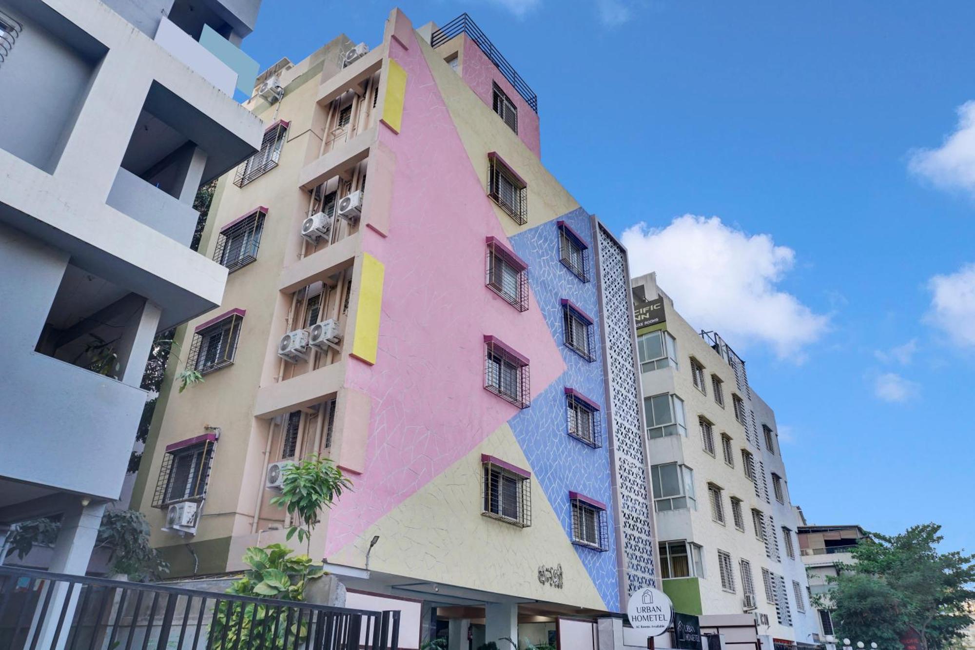 Urban Hometel Pune Luaran gambar